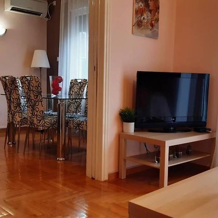 Georgia'S Cozy Apartment In Koukaki Афіни Екстер'єр фото