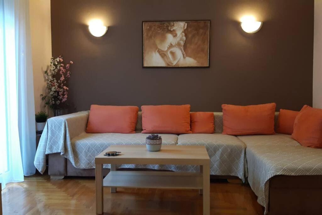 Georgia'S Cozy Apartment In Koukaki Афіни Екстер'єр фото