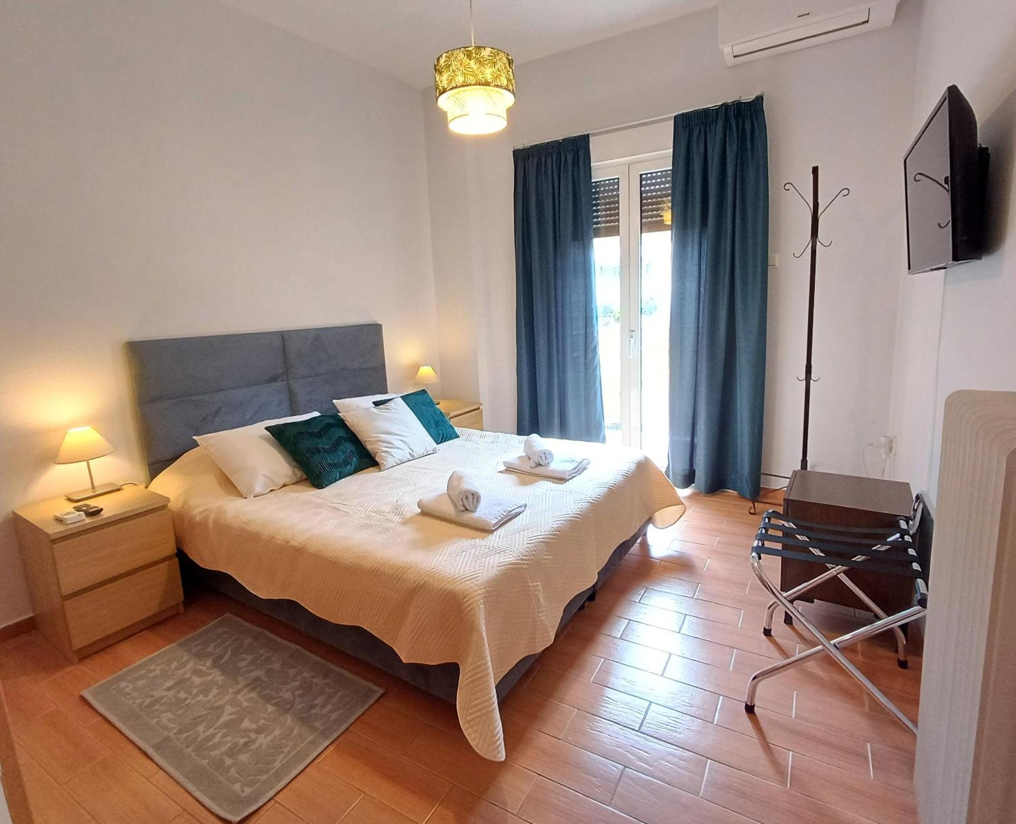 Georgia'S Cozy Apartment In Koukaki Афіни Екстер'єр фото